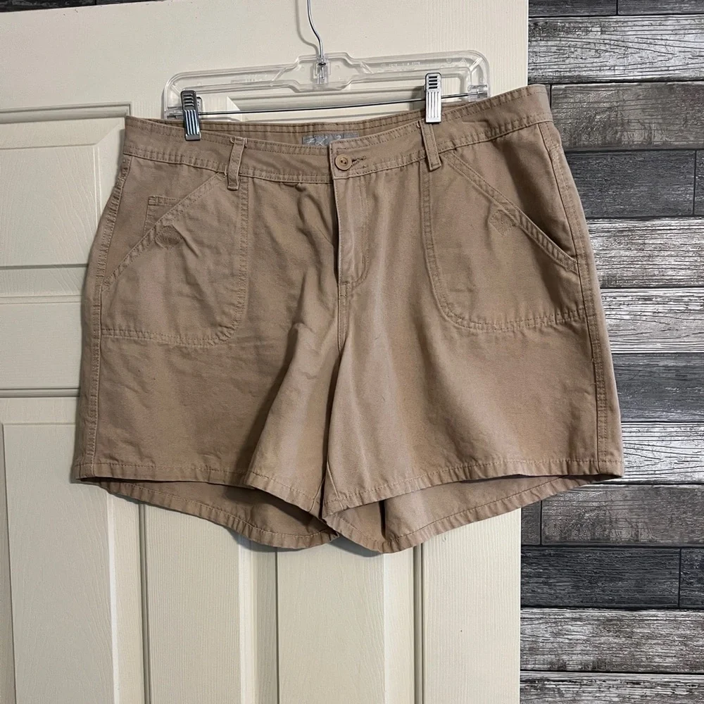 Shorts - Picture 1 of 3